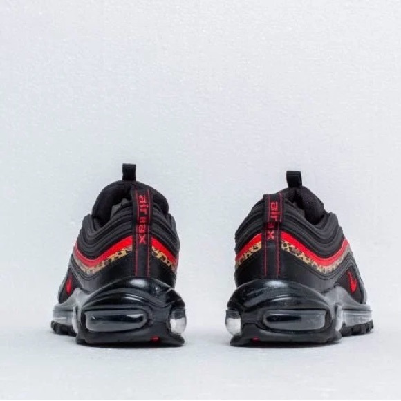 AIRMAX 97 NIKE WOMANS SNEAKERS
Size 6.5 - Picture 2 of 2